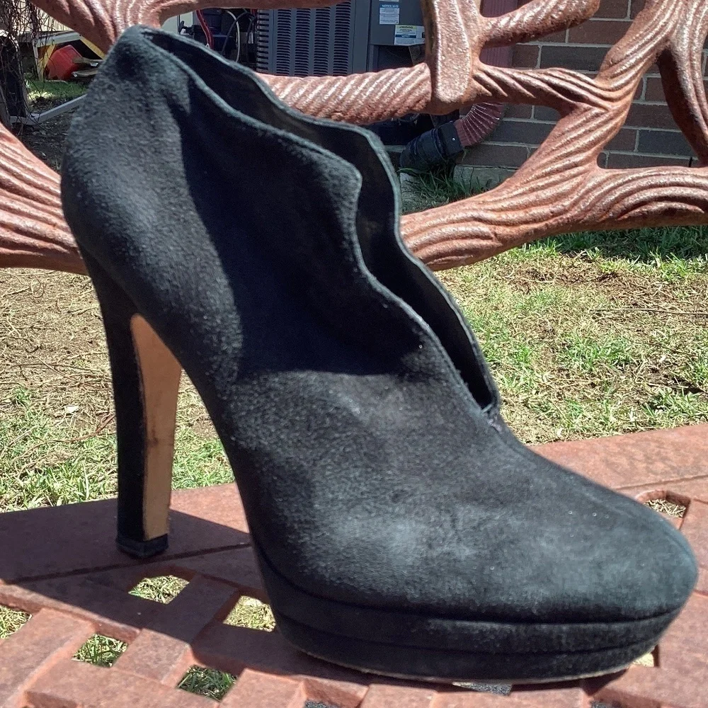 Via Spiga Vero Cuoio Platform Slip On Black Suede Leather Round Toe Ankl…